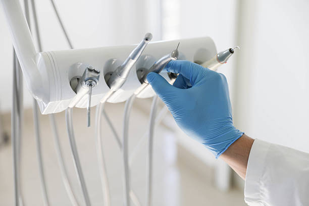 Professional Emergency Dentist technician working in Canon, GA
